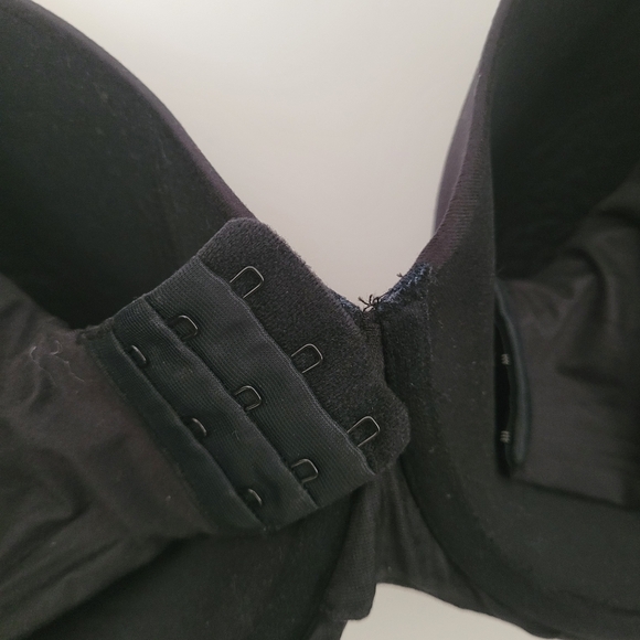 AUDEN 42DDD Lightly Padded Underwire Bra Adjustable Crisscross Back Black - Picture 6 of 11